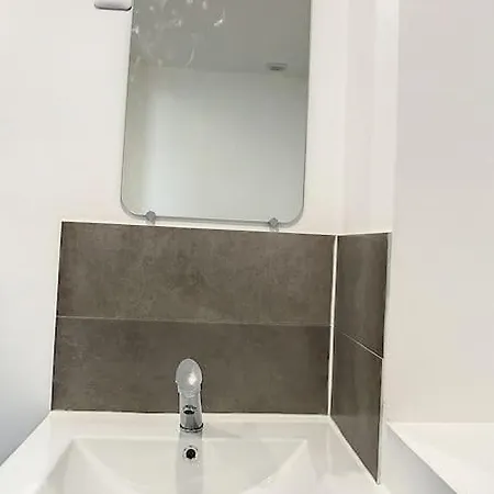 Magnifique T1 Duplex Centre Ville Tout Confort סן-קוונטן